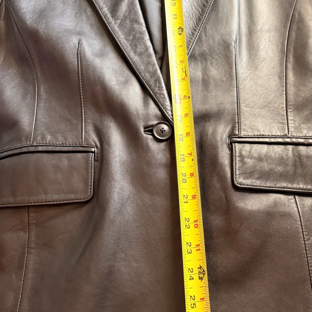 Preston & York Black Leather Women's Jacket
Vintage blazer - Picture 13 of 16